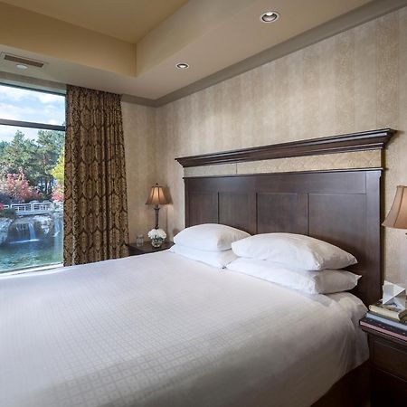The Royal Kelowna - Bellstar Hotels & Resorts Ngoại thất bức ảnh