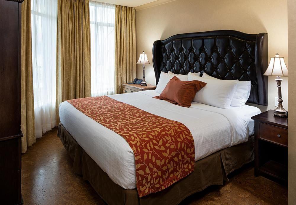 The Royal Kelowna - Bellstar Hotels & Resorts Ngoại thất bức ảnh