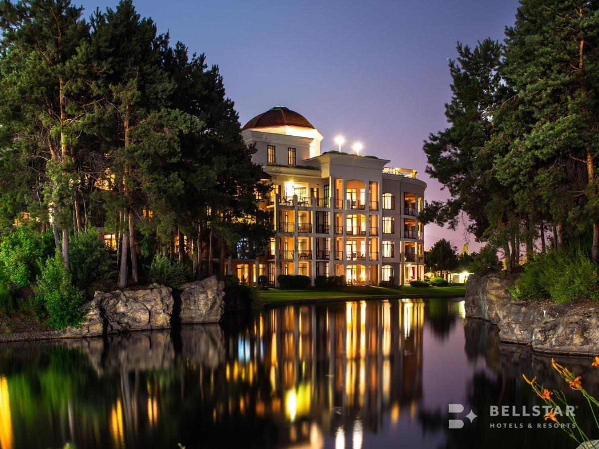 The Royal Kelowna - Bellstar Hotels & Resorts Ngoại thất bức ảnh