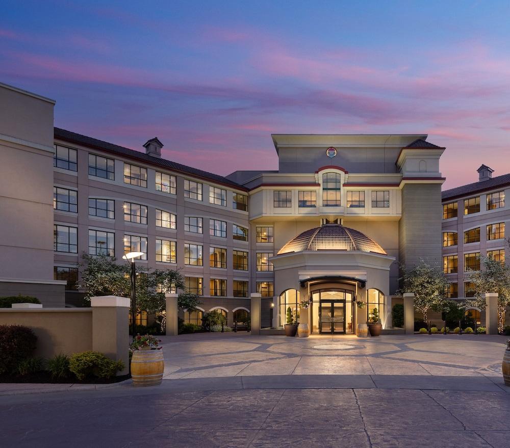 The Royal Kelowna - Bellstar Hotels & Resorts Ngoại thất bức ảnh