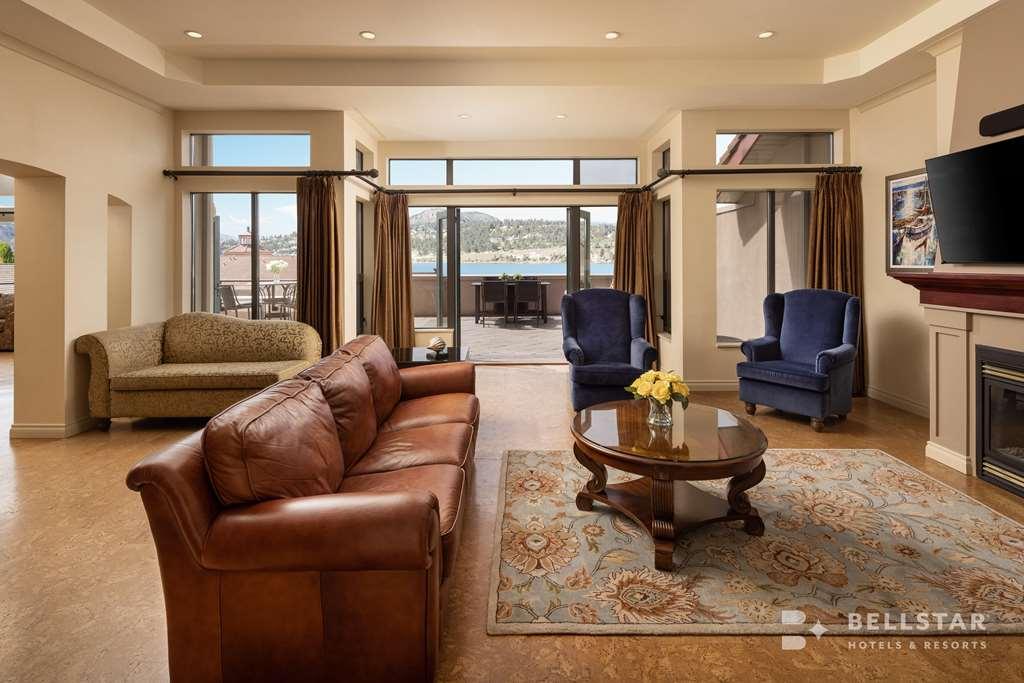 The Royal Kelowna - Bellstar Hotels & Resorts Phòng bức ảnh