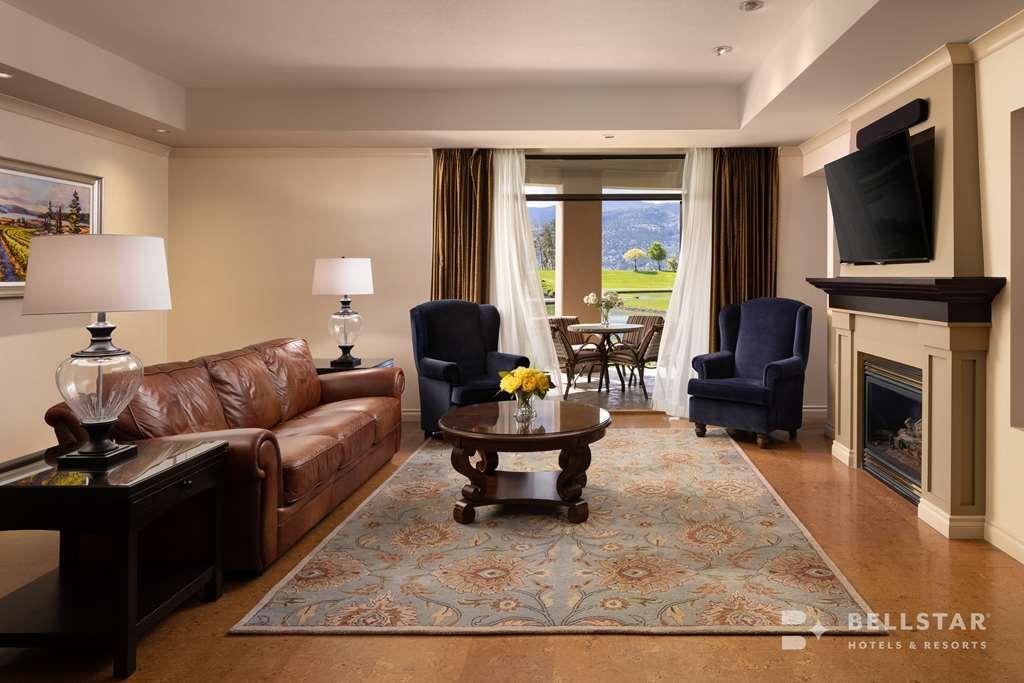 The Royal Kelowna - Bellstar Hotels & Resorts Phòng bức ảnh